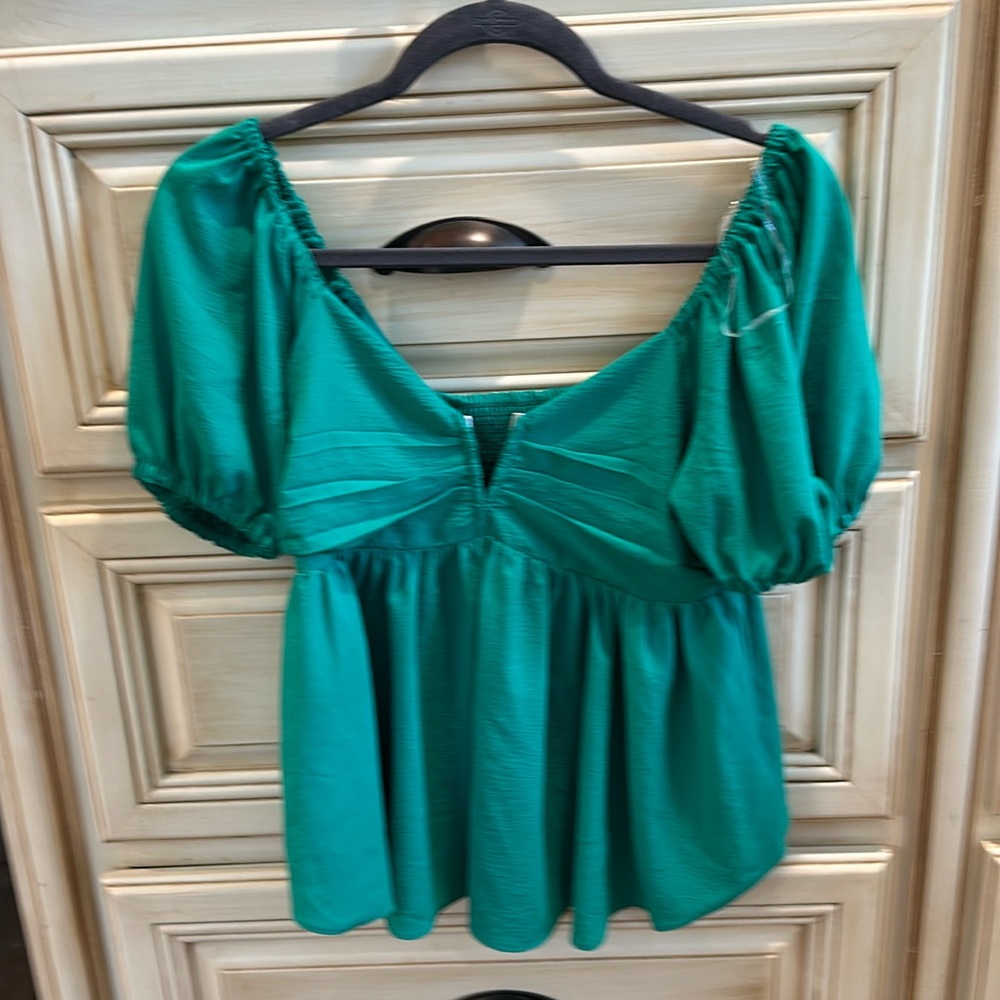 Entro Smocked Green Top